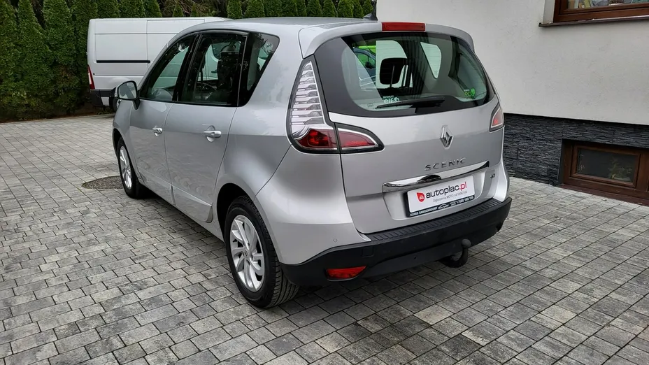 RENAULT Scenic -