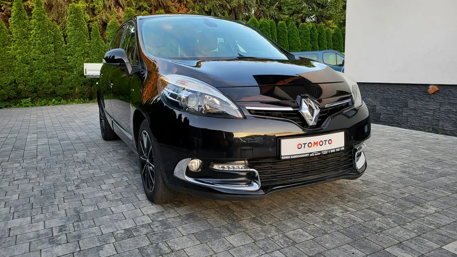 RENAULT Scenic -