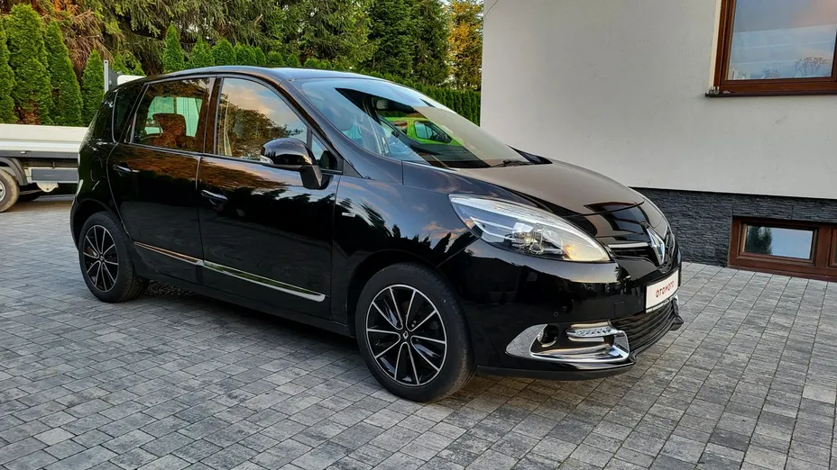 RENAULT Scenic -