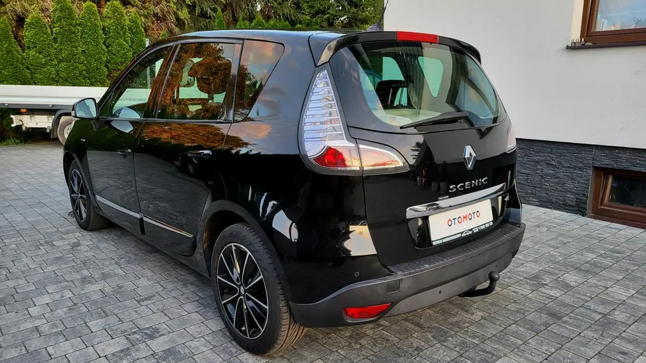 RENAULT Scenic -