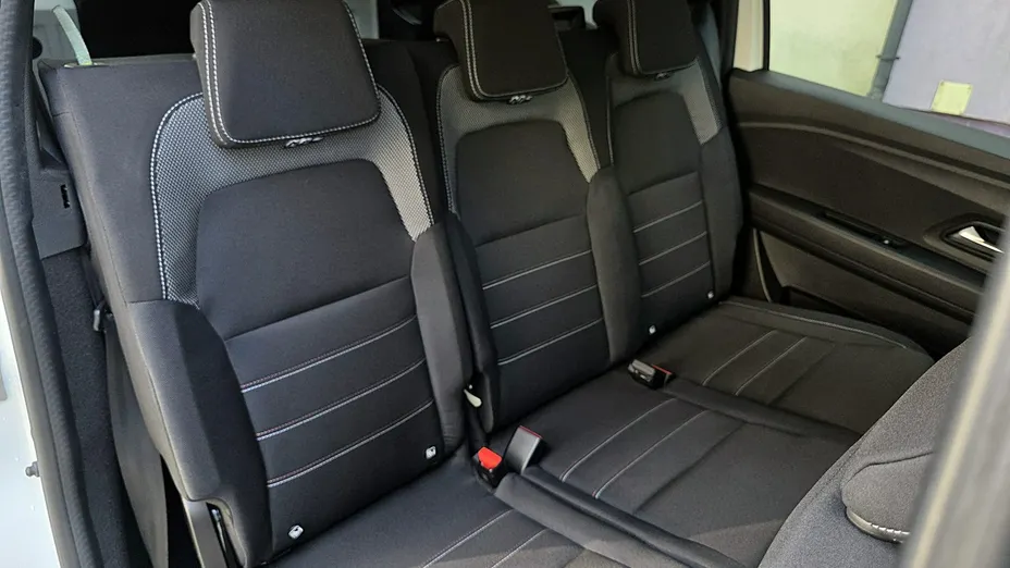DACIA Jogger -