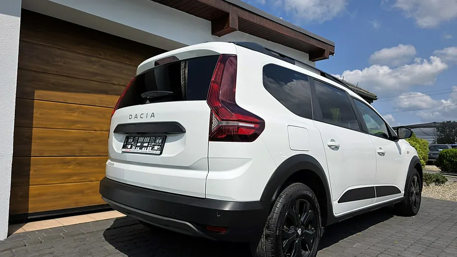 DACIA Jogger -