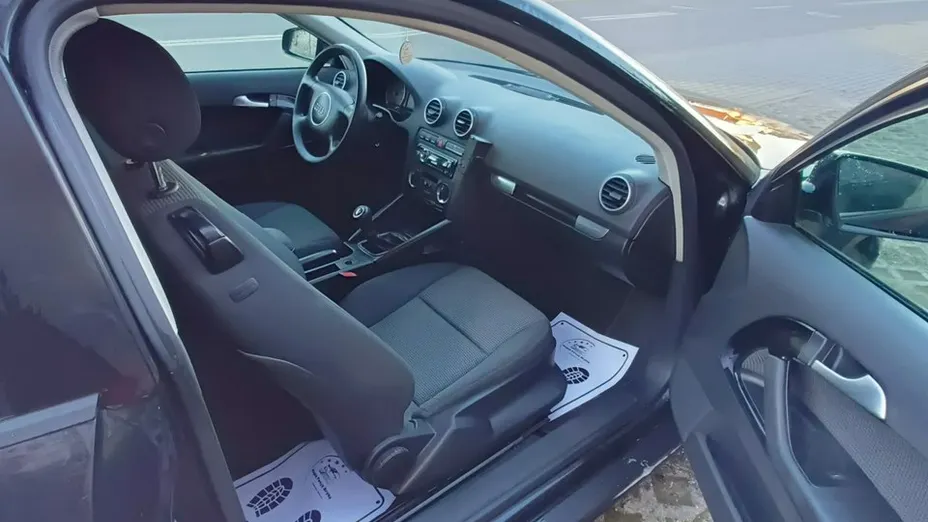AUDI A3 -