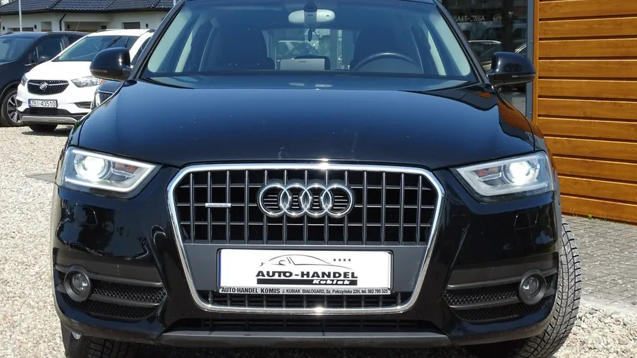AUDI Q3 -