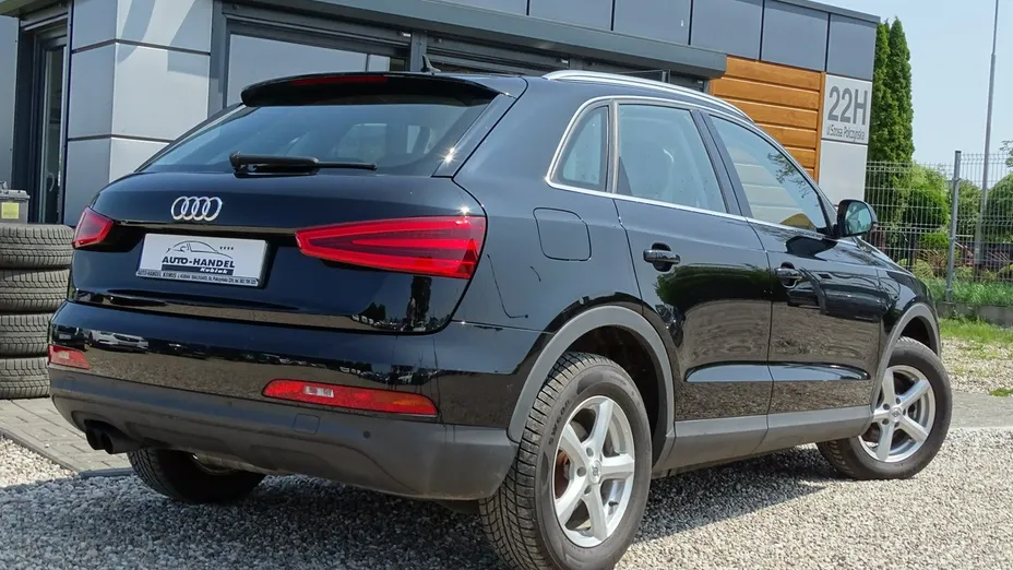 AUDI Q3 -