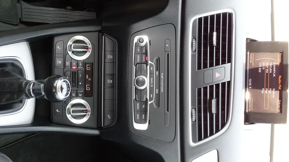 AUDI Q3 -
