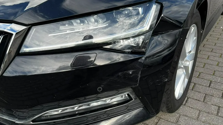SKODA Superb -