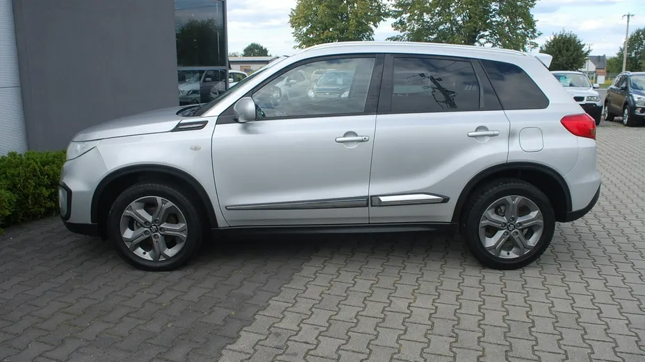 SUZUKI Vitara -