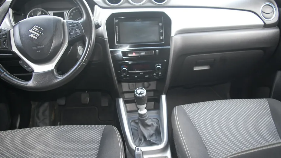 SUZUKI Vitara -