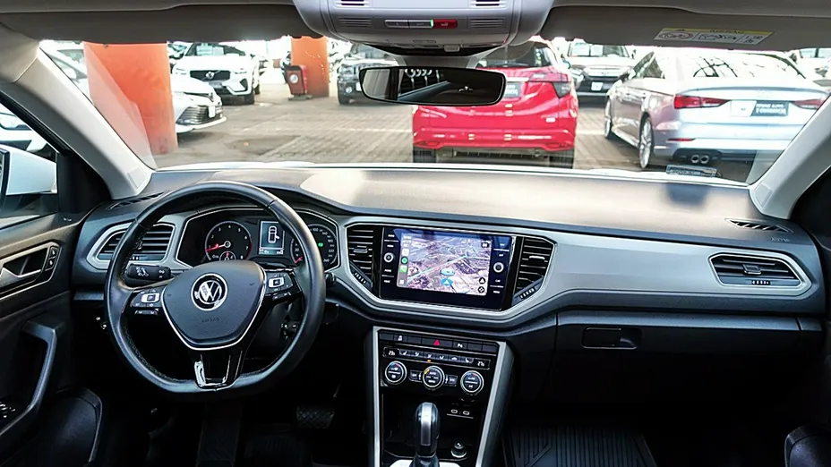 VOLKSWAGEN T-ROC -