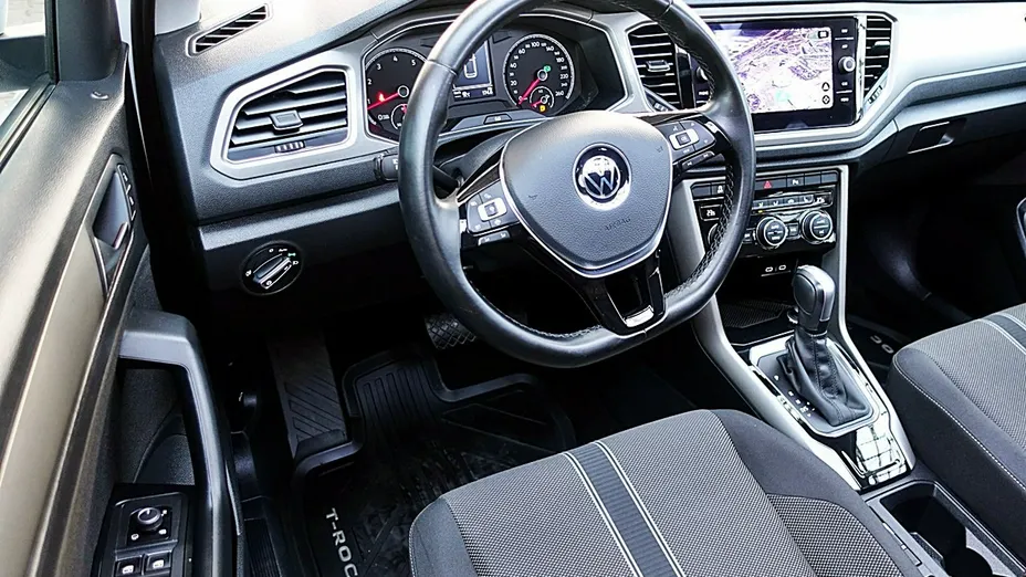 VOLKSWAGEN T-ROC -