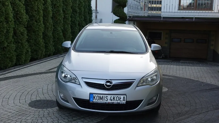 OPEL Astra -