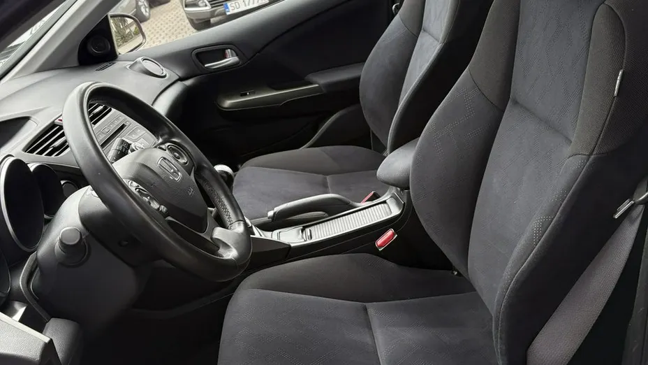 HONDA Civic -