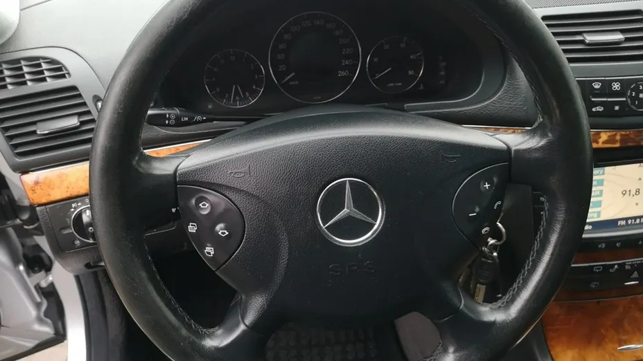 MERCEDES-BENZ E Klasa -