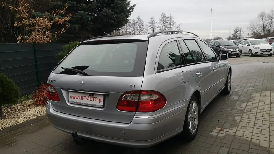 MERCEDES-BENZ E Klasa -