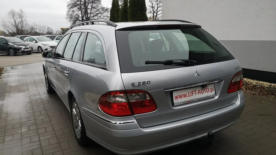 MERCEDES-BENZ E Klasa -