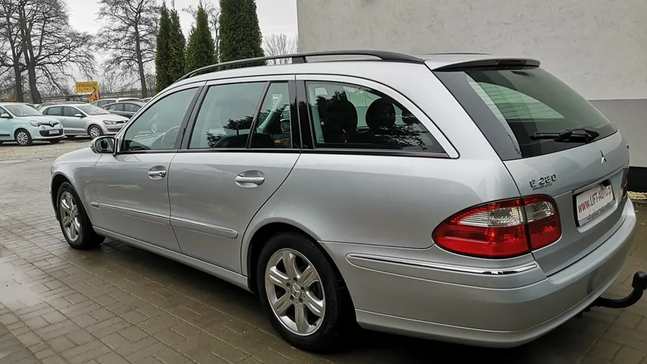 MERCEDES-BENZ E Klasa -