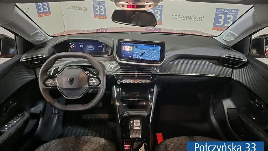 PEUGEOT 208 -