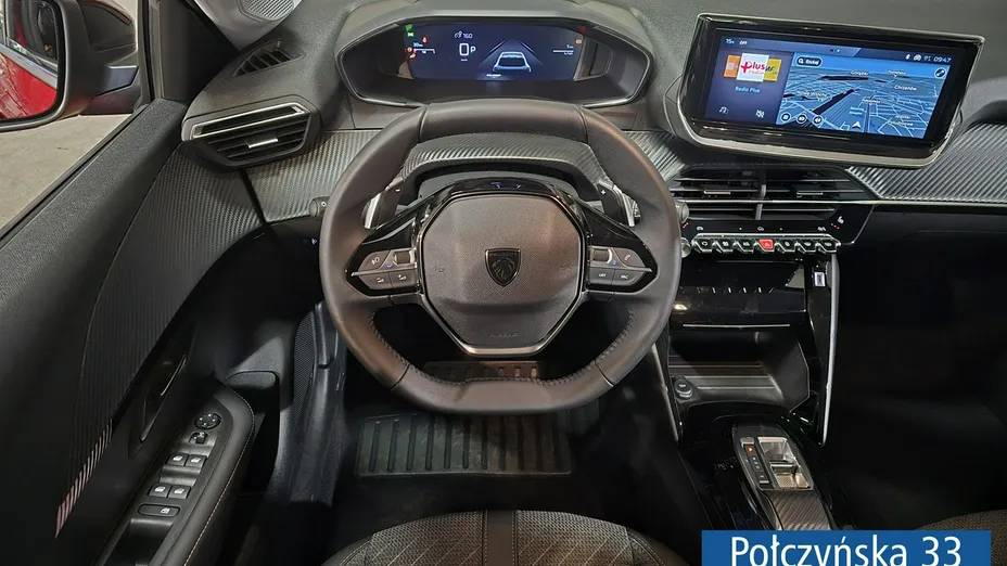 PEUGEOT 208 -