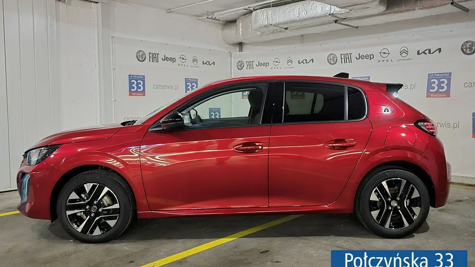 PEUGEOT 208 -