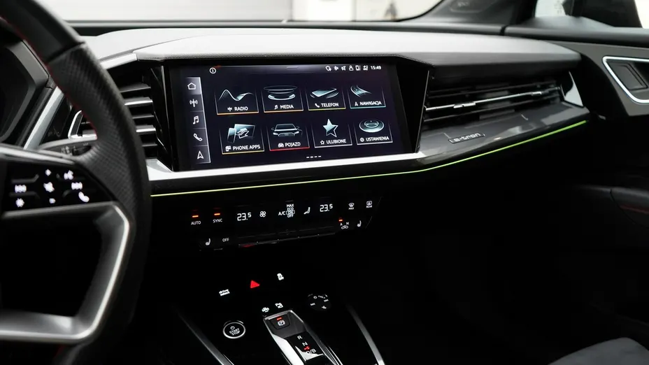 AUDI Q4 Sportback e-tron -