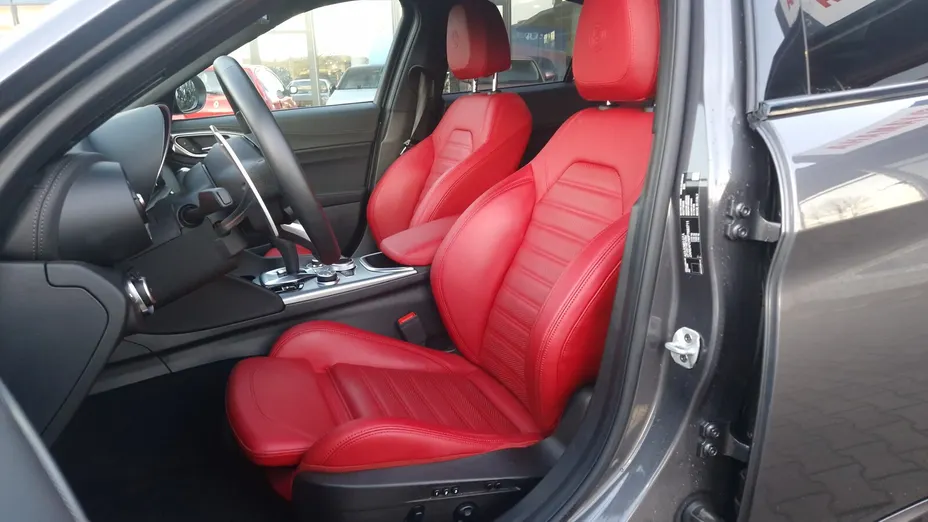 ALFA ROMEO Giulia Giulia 2.0 Turbo Veloce Q4 aut