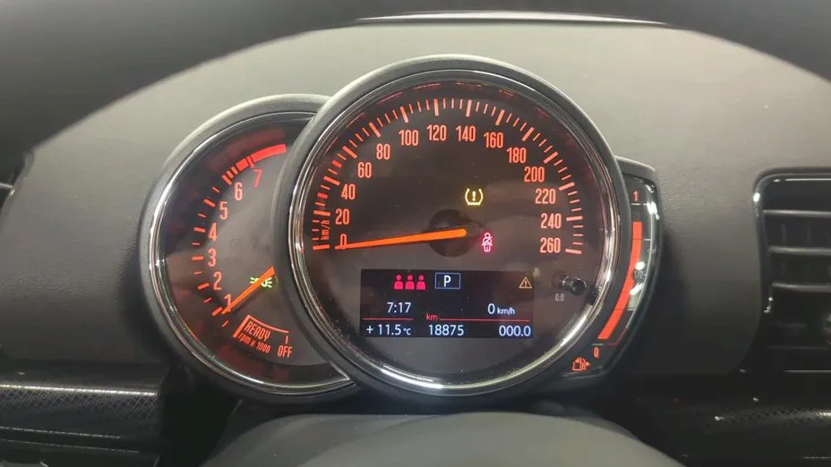 MINI [BMW] Clubman Cooper aut