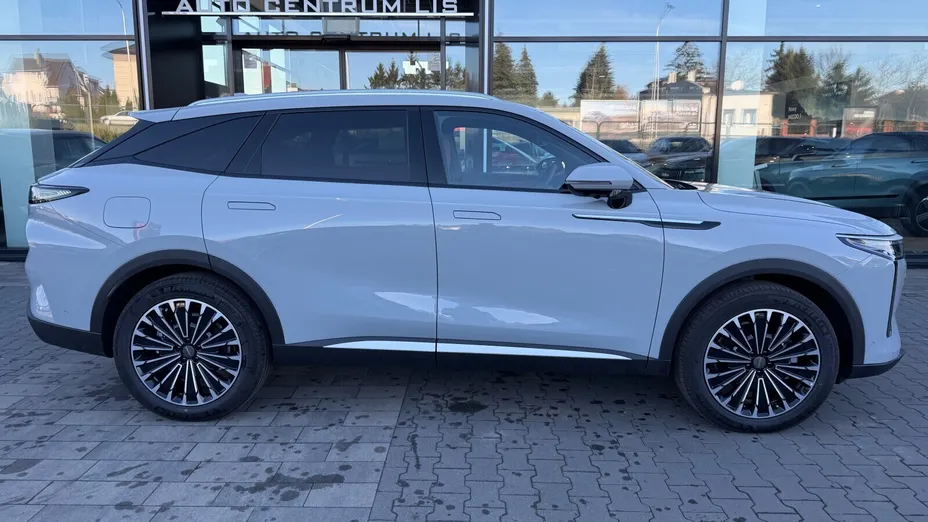 OMODA Omoda 9 Omoda 9 1.5 Super Hybrid Exclusive AWD