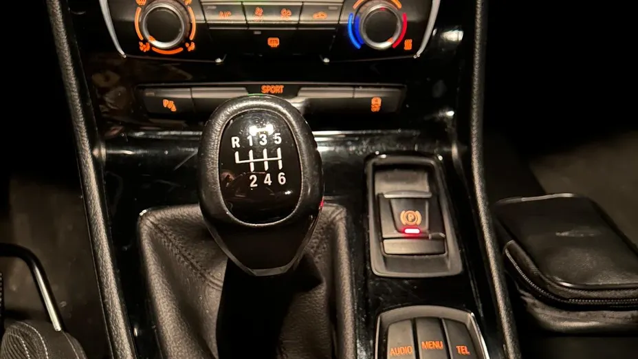 BMW Seria 2 218i Business Edition