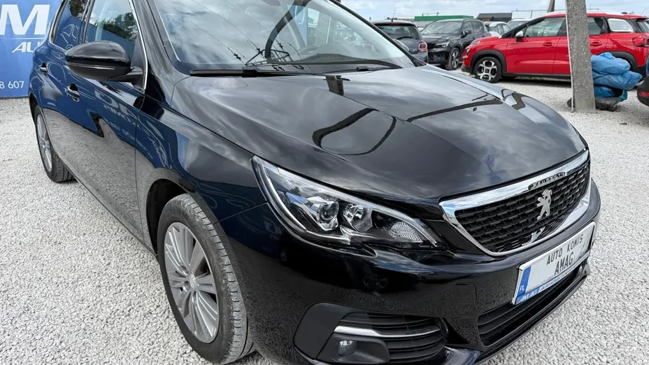 PEUGEOT 308 -