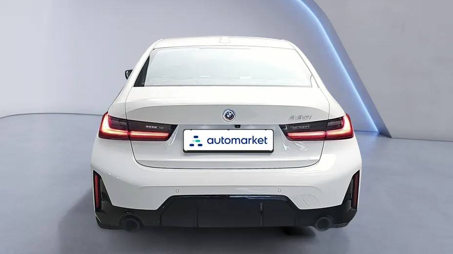 BMW Seria 3 320i aut