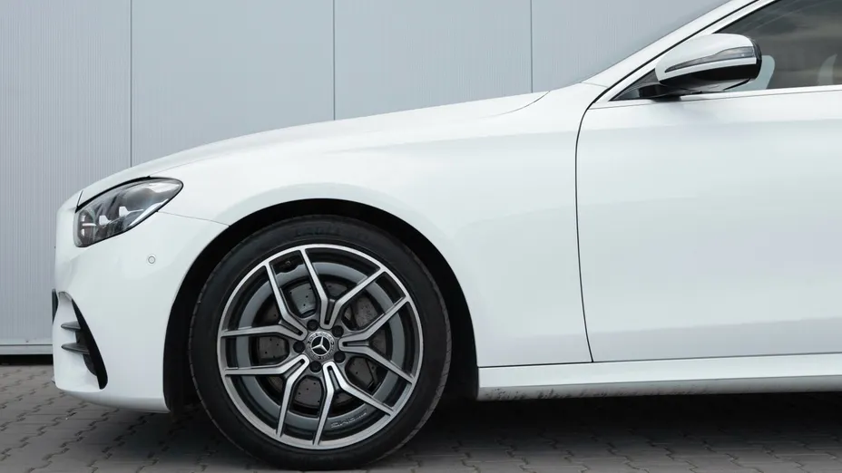 MERCEDES-BENZ E Klasa E 220 d 4-Matic AMG
