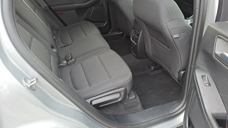 FORD Kuga -