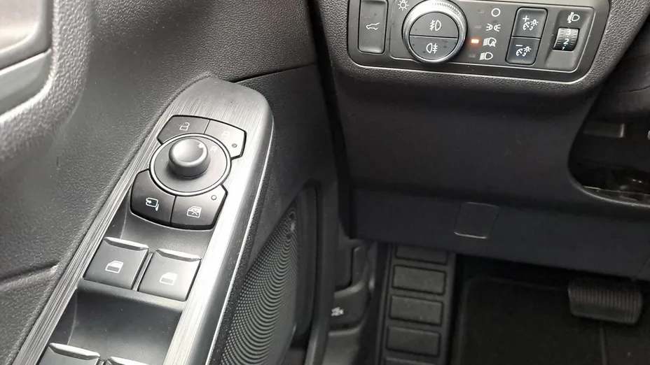 FORD Kuga -