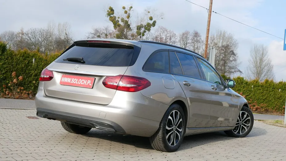MERCEDES-BENZ C Klasa -