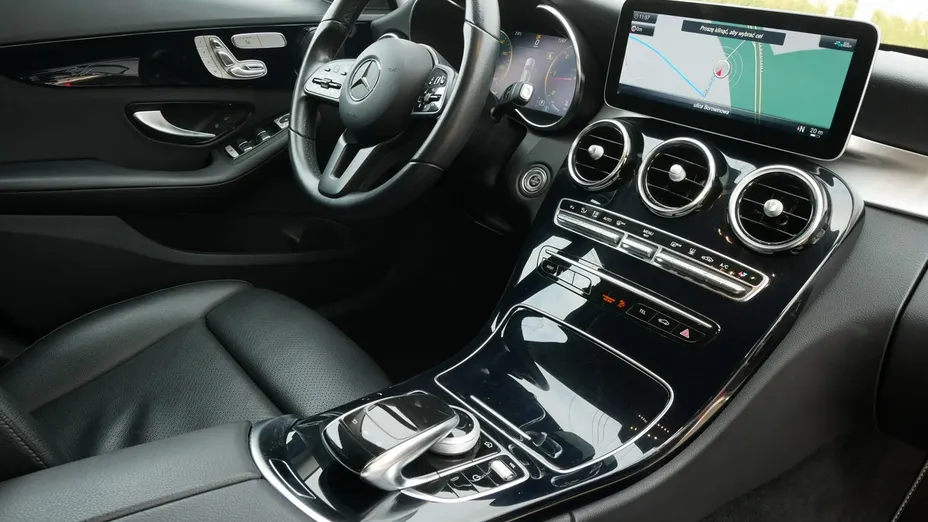 MERCEDES-BENZ C Klasa -