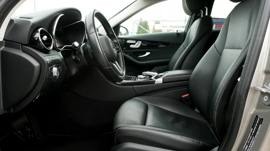 MERCEDES-BENZ C Klasa -