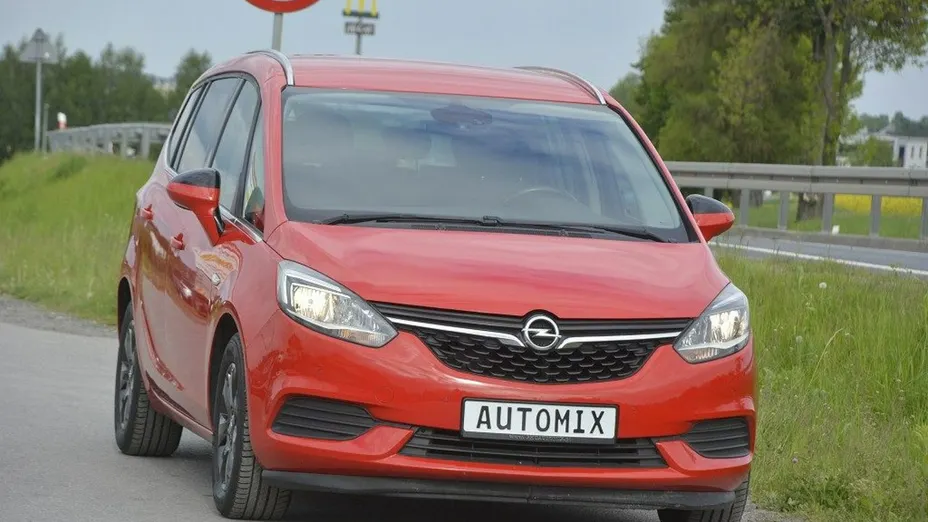 OPEL Zafira -