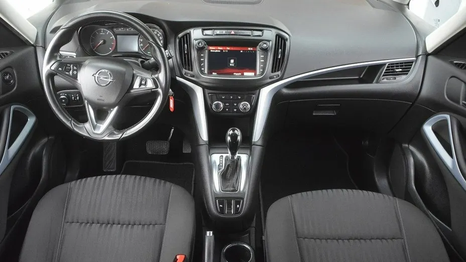 OPEL Zafira -