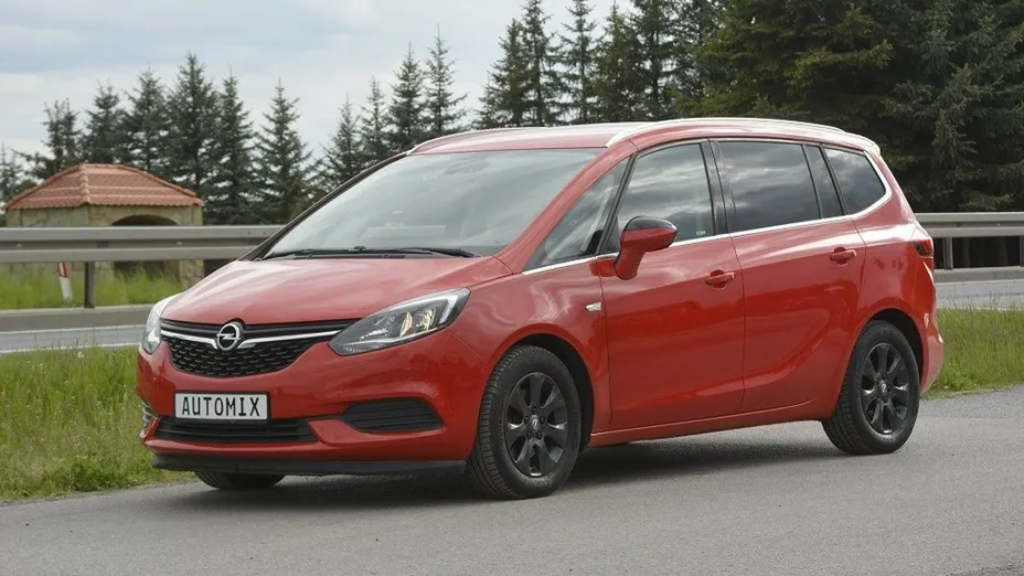 OPEL Zafira -