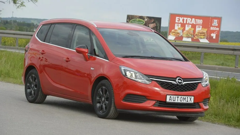 OPEL Zafira -
