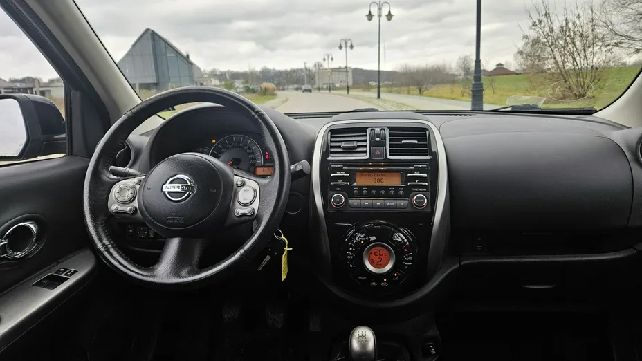 NISSAN Micra -