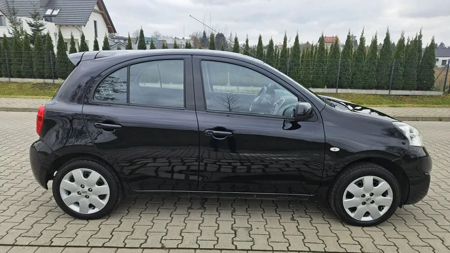 NISSAN Micra -