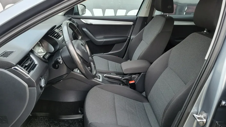 SKODA Octavia -