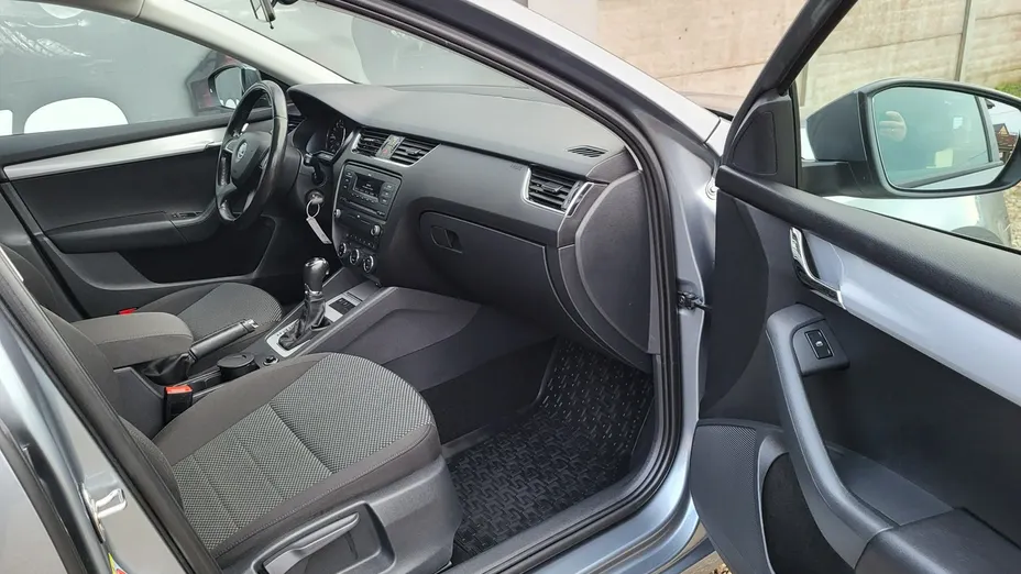 SKODA Octavia -