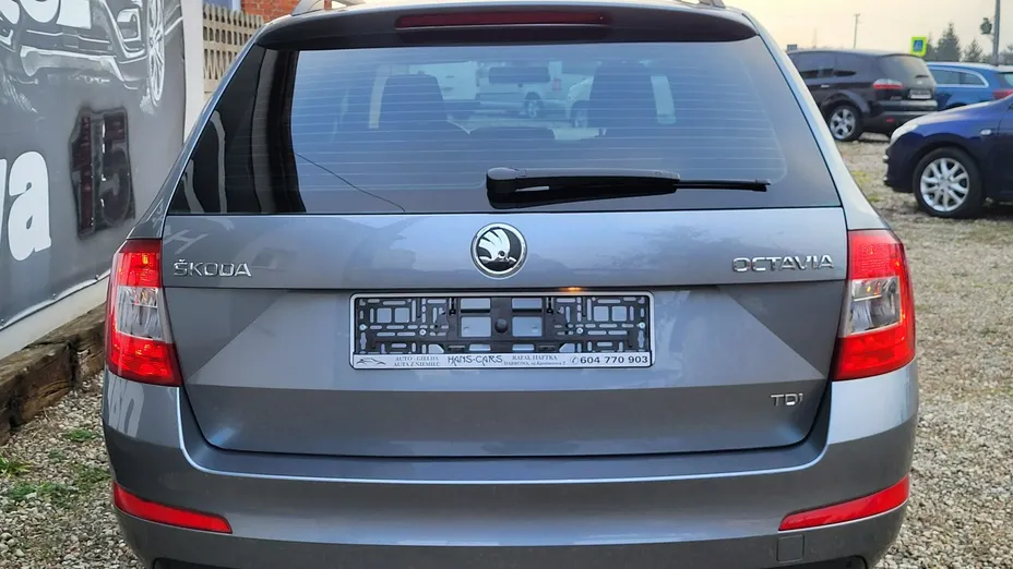 SKODA Octavia -