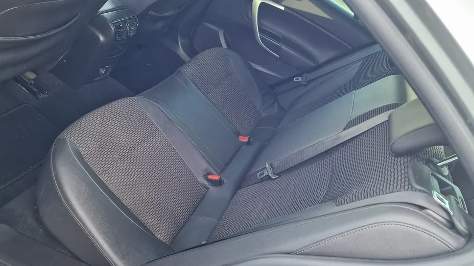 OPEL Insignia -