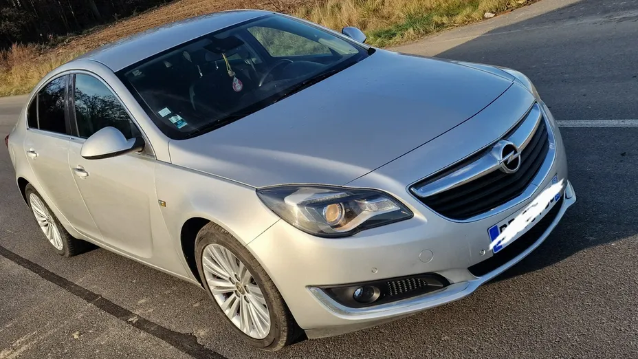 OPEL Insignia -