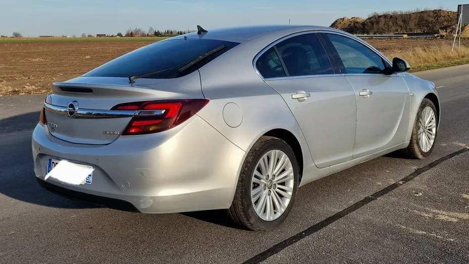 OPEL Insignia -