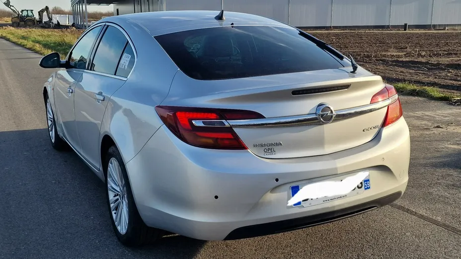 OPEL Insignia -